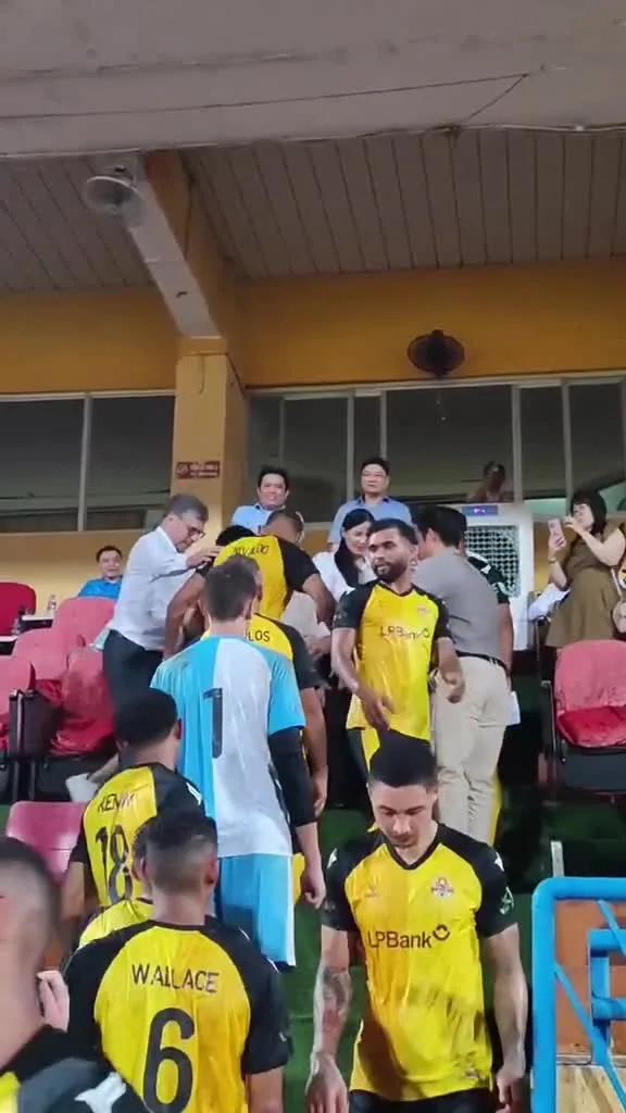 Preview for Tìm 'rivaldo' trên TikTok - Tìm kiếm TikTok