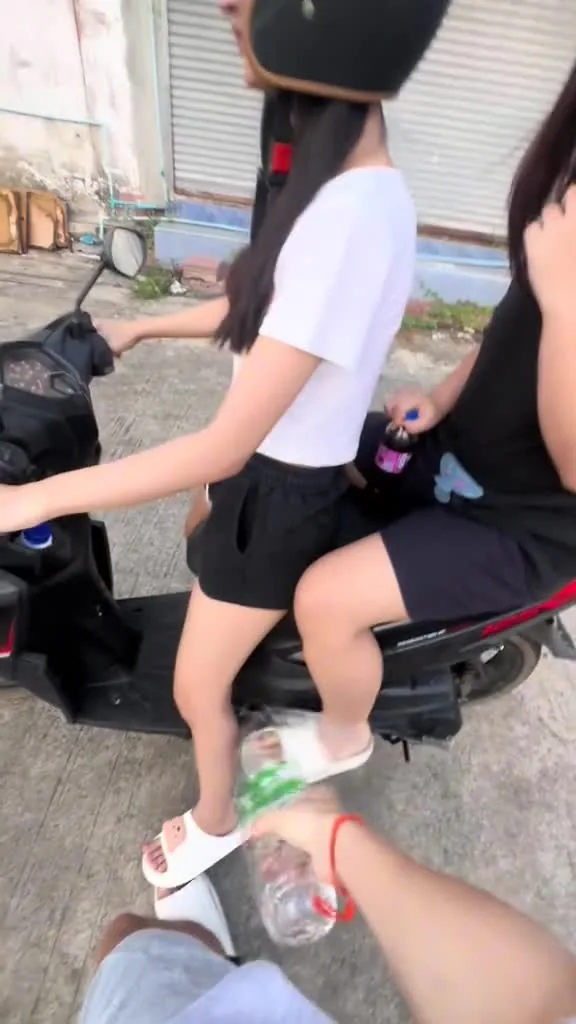 Preview for Video 1429784