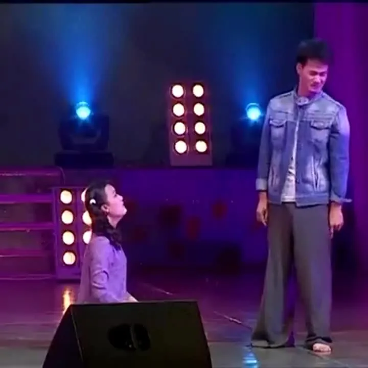 Preview for gala cuoi 2012 trom ngay ytshorts (online video cutter.com)