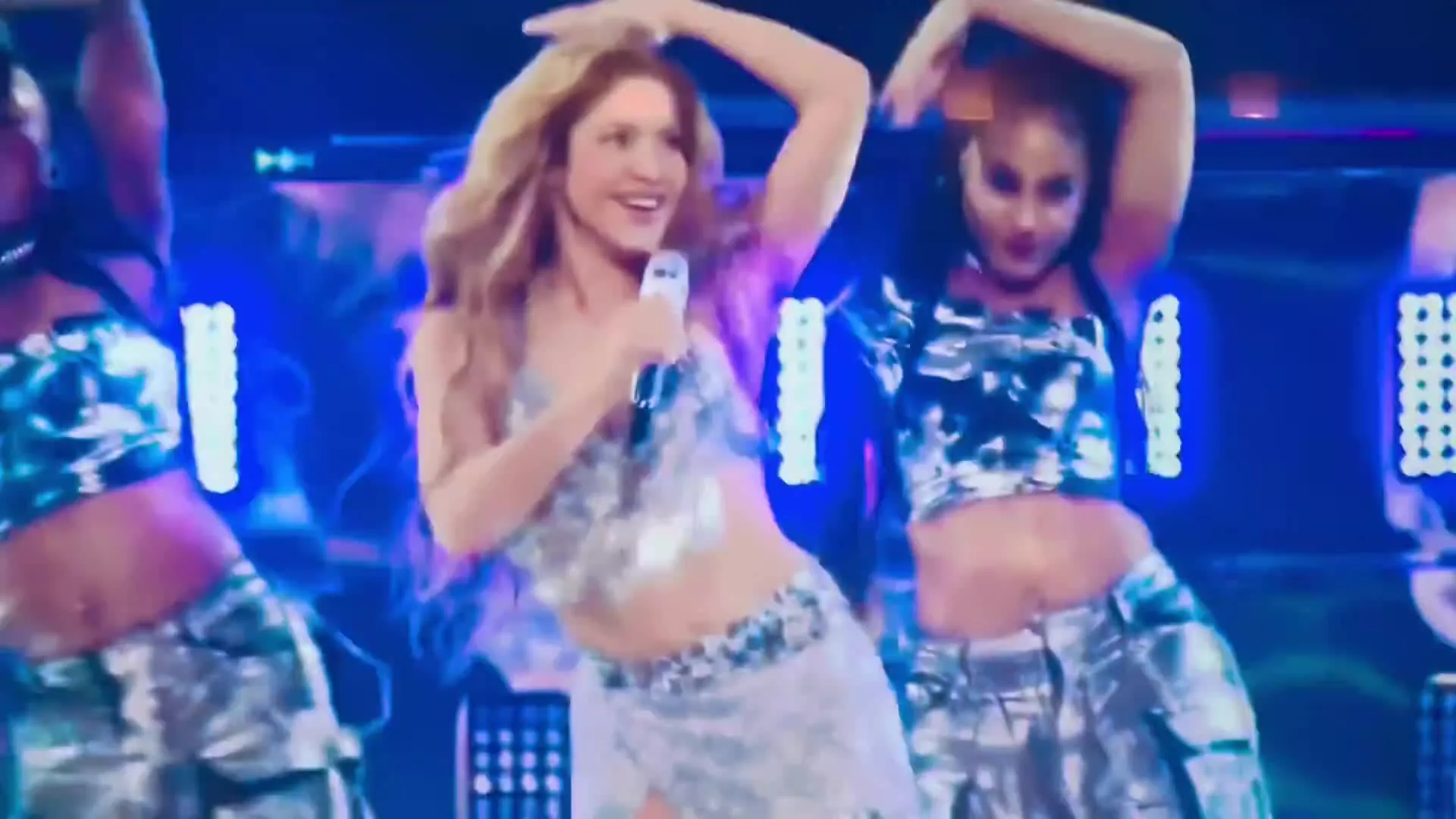 Preview for #shakira Search X